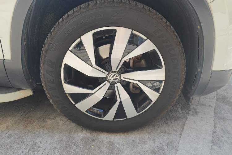 Used Volkswagen Tayron 2019 330TSI Two-Wheel Drive Luxury Model China VI Standard