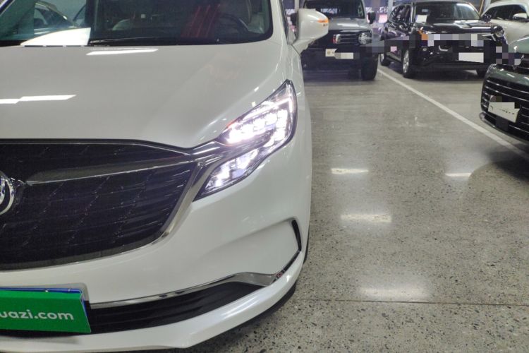 Used Buick GL8 2021 ES Landtrek 653T Comfort Edition