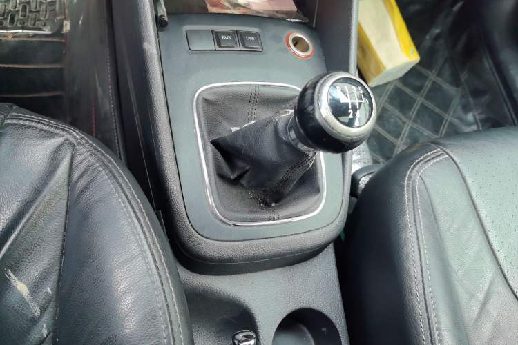 Used Volkswagen Bora 2012 1.4T Manual Comfort Version