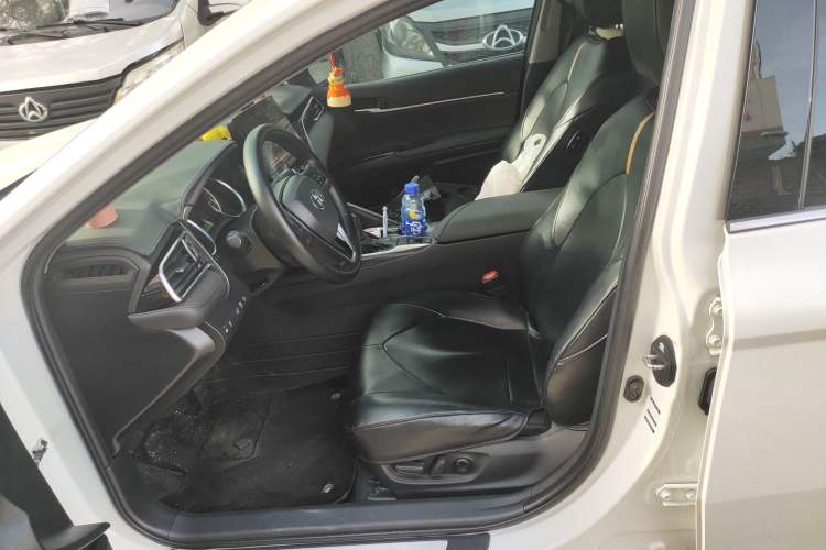 Used Toyota Camry 2023 2.0G Luxury Edition