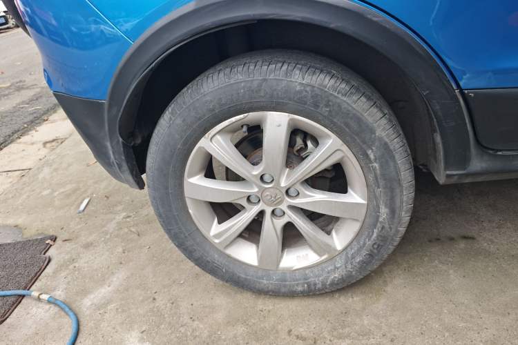 Used BYD Yuan 2017 1.5L Automatic Cool & Stylish Model Right Rear Wheel Hub