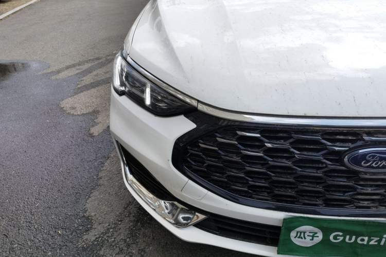 Used Ford Escort 2021 1.5L Automatic Diamond Edition
