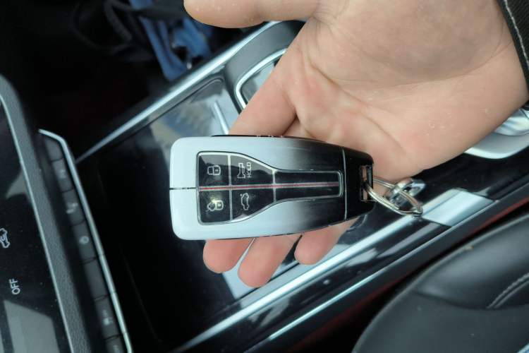 Used Hongqi HS5 2019 2.0T Smart Connect Flagship All-Wheel-Drive Version Vehicle Key