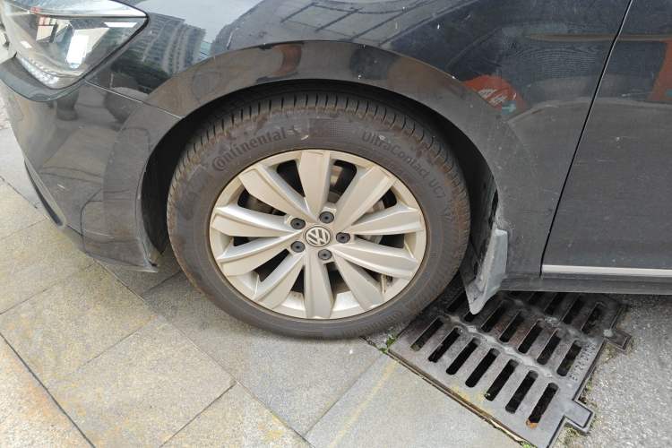 Used Volkswagen Passat 2020 330TSI Elite Edition China VI
