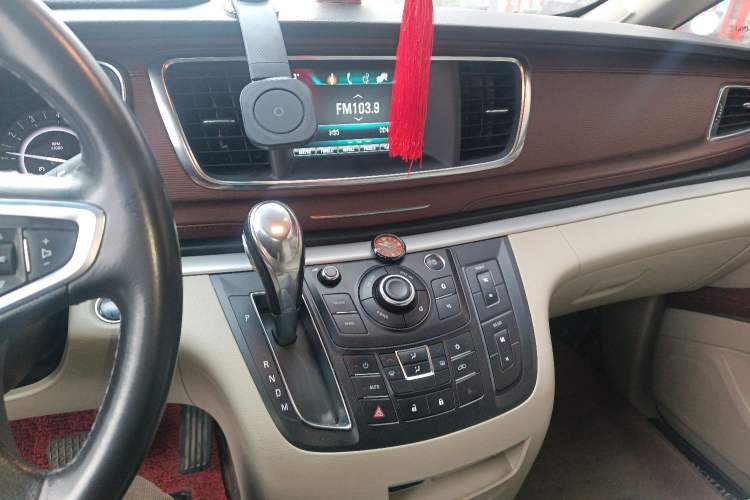 Used Buick GL8 2018 28T Luxury Model China VI Standard
