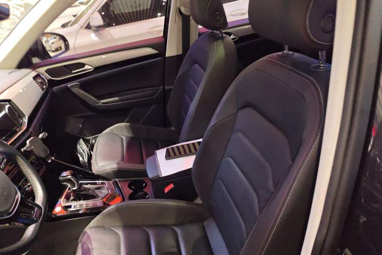 Used Volkswagen Tayron 2020 330TSI Two-Wheel Drive Luxury Smart Connectivity Version
