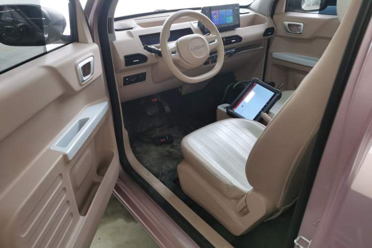 Used Geely Galaxy Panda 2024 Panda Mini 200km Endurance Bear