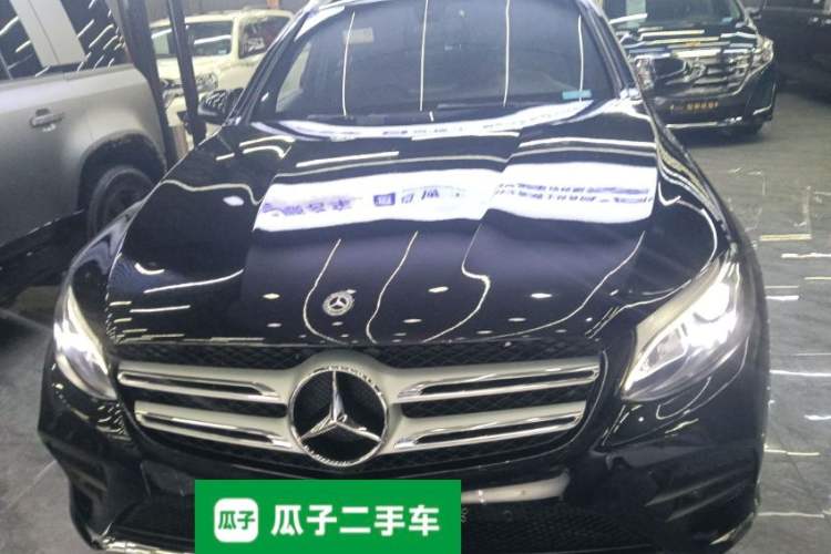 Used Mercedes-Benz GLC 2019 GLC 260 L 4MATIC Dynamic Model