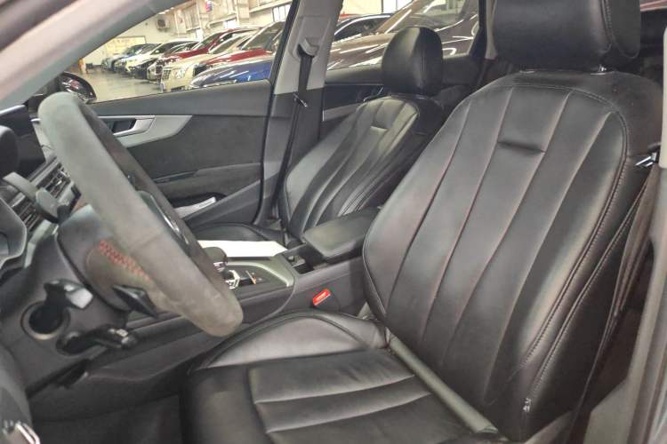 Used Audi A4L 2018 30th Anniversary Edition 40 TFSI Trendy Model