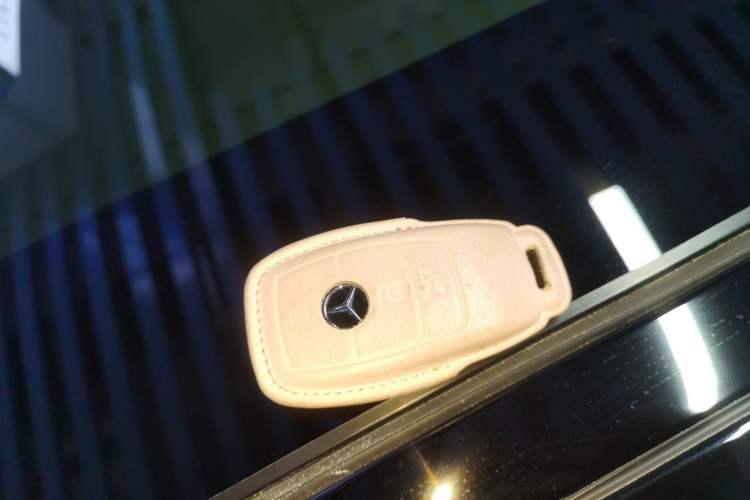 Used Mercedes-Benz E-Class 2023 Updated E 300 L Luxury Edition Vehicle Key