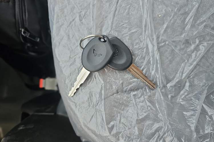 Used Wuling Rongguang 2021 1.5L Extended Basic Version L3C
