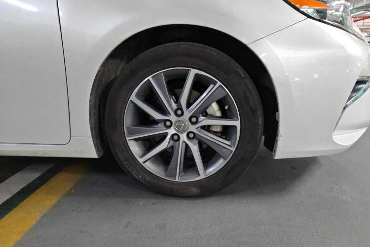 Used Lexus ES 2017 300h Mark Levinson Luxury Edition