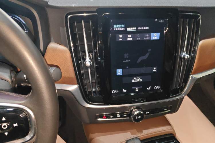 Used Volvo S90 New Energy 2021 T8 eDrive Hybrid Zhiyi Luxury Edition