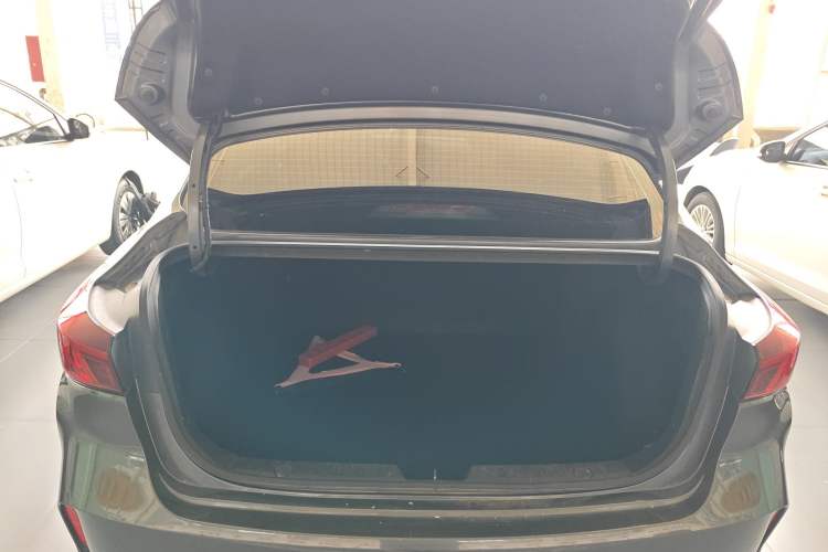 Used CHANGAN Eado 2022 PLUS 1.6L GDI Manual Luxury Model Trunk