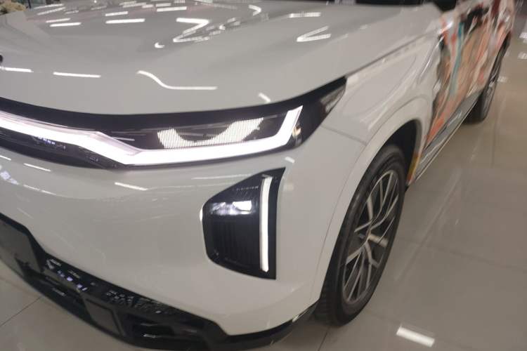 Used GAC Trumpchi Xiangwang S7 2025 180km Ultra All-Wheel Drive LiDAR Edition Left Front Headlight