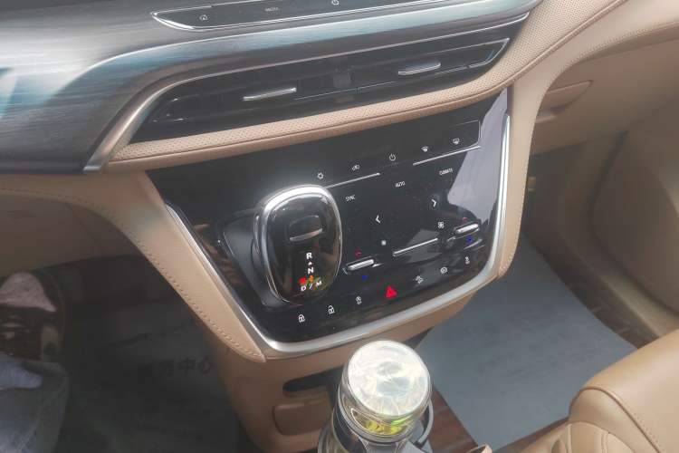 Used Buick GL8 2020 ES Land Cruiser 653T Luxury Model