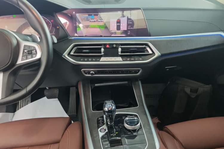 Used BMW X5 2022 xDrive40i M Sport Package
