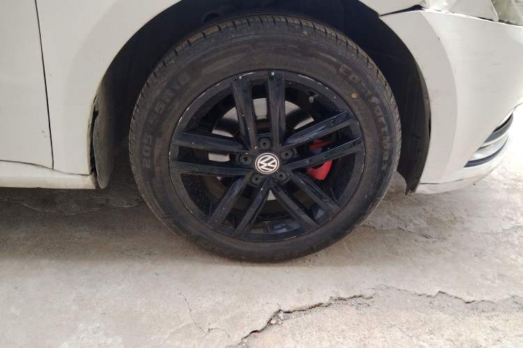 Used Volkswagen Gran Lavida 2015 1.6L Automatic Comfort Edition
