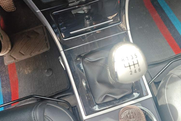 Used Haval H2 2016 Red-Label 1.5T Manual Two-Wheel Drive Luxury Model