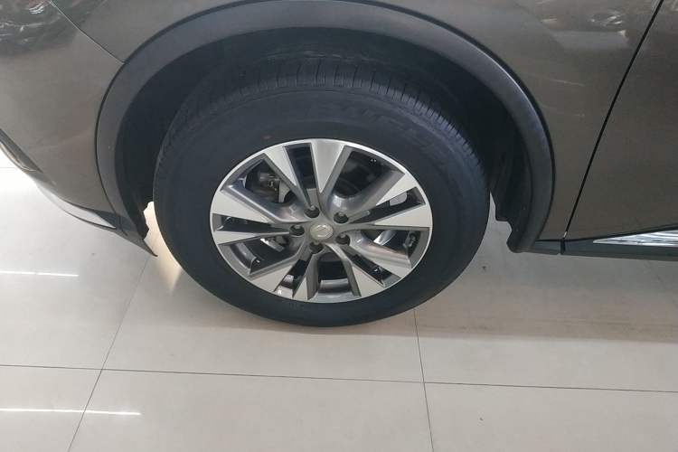 Used Nissan Murano 2019 2.5L XL Two-Wheel Drive Smart Connect Luxury Edition China VI Standard