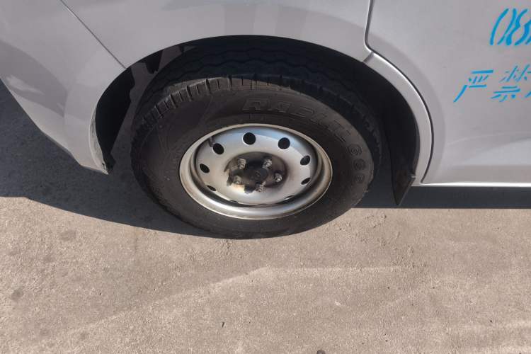 Used CHANGAN KAICHENG Ruixing M60 2023 1.5L GDI Comfort-Class Passenger Vehicle 6/7 Seats Exterior 4