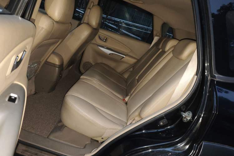 Used Hyundai Tucson 2009 2.0L Automatic Two-Wheel Drive with Sunroof