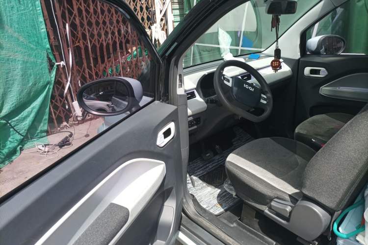 Used Chery QQ Ice Cream 2022 170km Sundae Phosphate Lithium-Ion Driver Seat