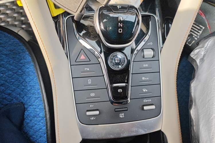 Used BYD Song PLUS New Energy 2021 DM-i 110KM Flagship Model Gear Lever