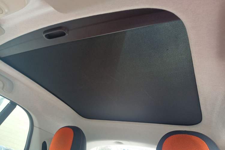 Used smart fortwo 2015 1.0L 52 kW hardtop Dynamic version