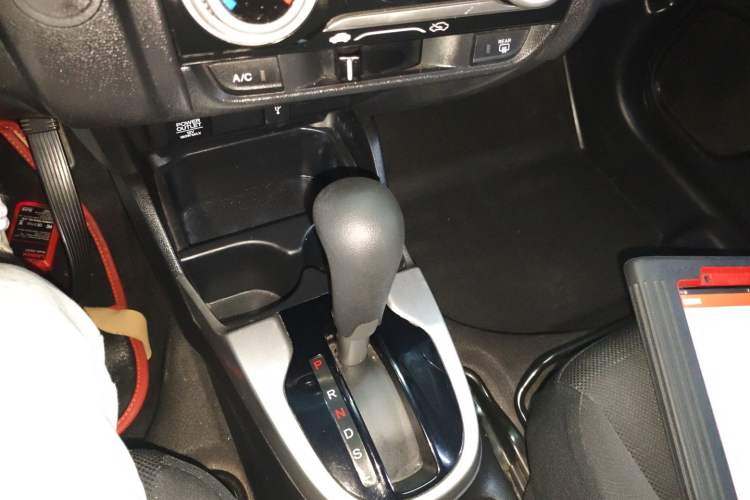 Used Honda Fit 2014 1.5L SE CVT Fashion Model