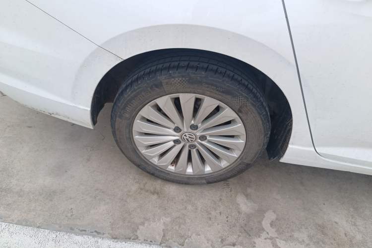 Used Volkswagen Lavida 2019 1.5L Automatic Comfort Edition China VI Standard Right Rear Wheel Hub