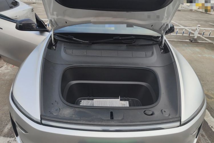 Used Tesla Model Y 2025 Rear-Wheel-Drive Version Engine Bay