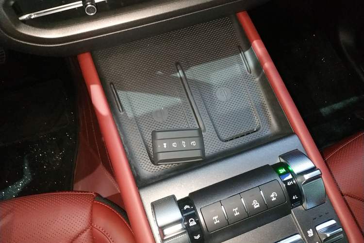 Used Tank 300 2025 2.0T Conqueror Vehicle Key