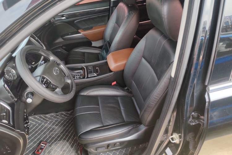 Used GAC Trumpchi GS7 2017 320T Two-Wheel-Drive Luxury Model Left Front Seat