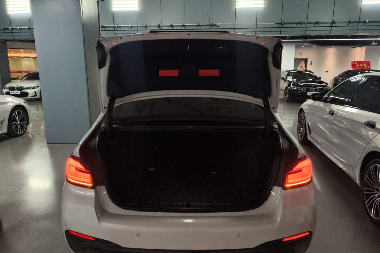 Used BMW 5 Series 2021 525Li M Sport Package Trunk