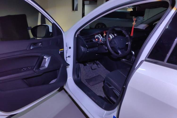 Used Peugeot 408 2014 1.8L Automatic Luxury Edition
