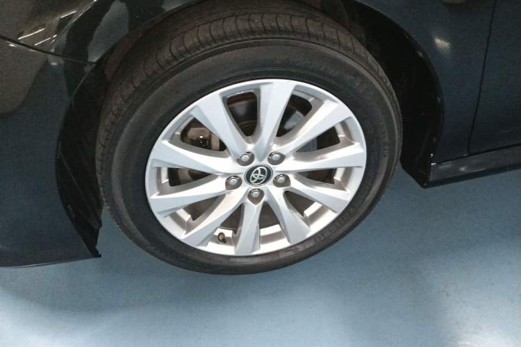 Used Toyota Camry 2018 2.0G Luxury Edition
