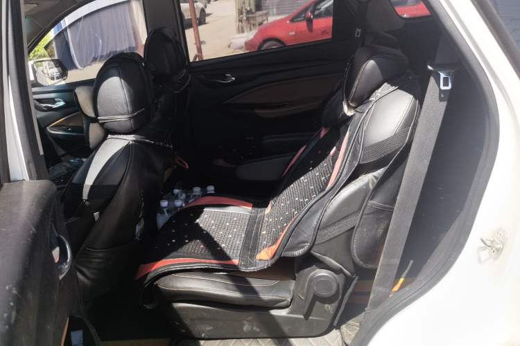 Used Wuling Hongguang S3 2018 1.5L Manual Luxury Model China V Standard