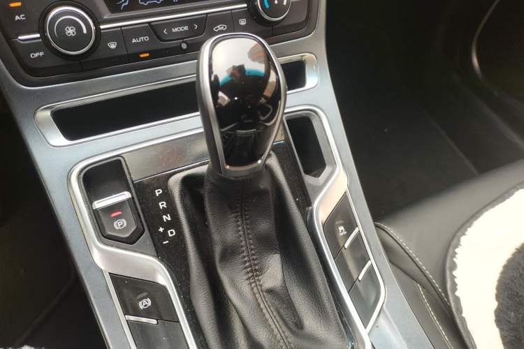 Used Geely Auto Emgrand 2018 1.5L CVT Upward Connect Edition
