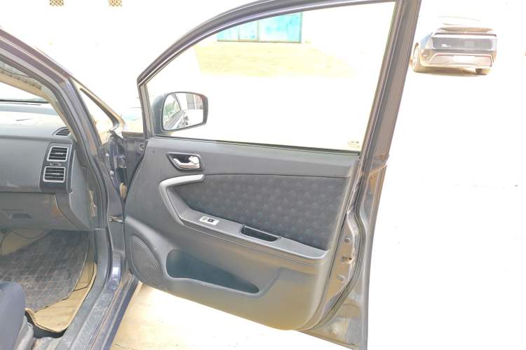 Used Suzuki Liana A6 2015 Sedan 1.4L Manual Enjoyment Model