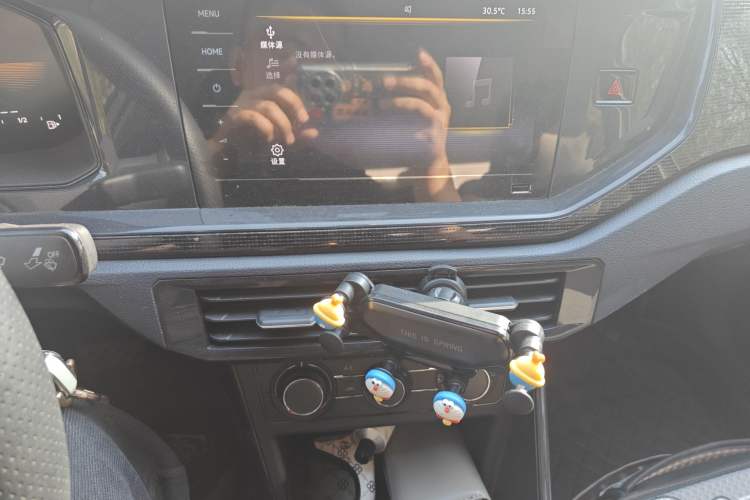 Used Volkswagen Lavida 2023 New Sharp 1.5L Automatic Excellent New Edition Audio And AC Panel