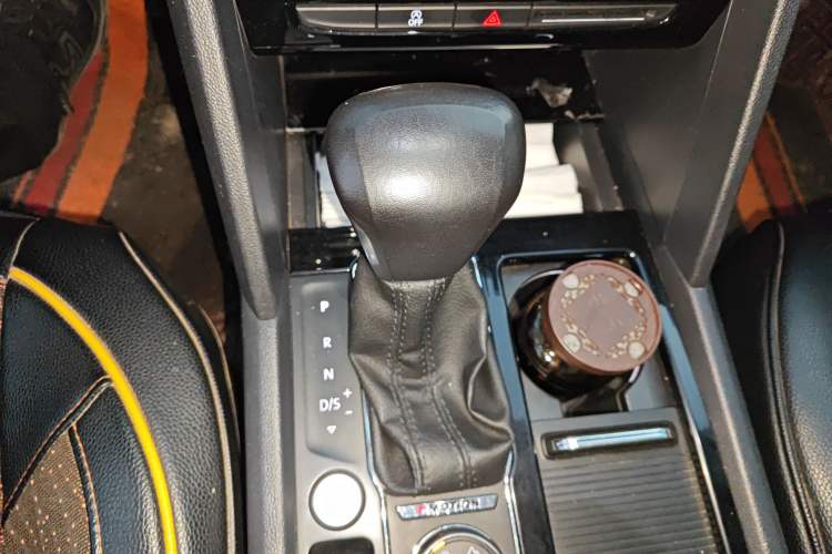 Used Volkswagen Teramont 2019 380TSI Four-Wheel Drive Luxury Version China V Standard Gear Lever