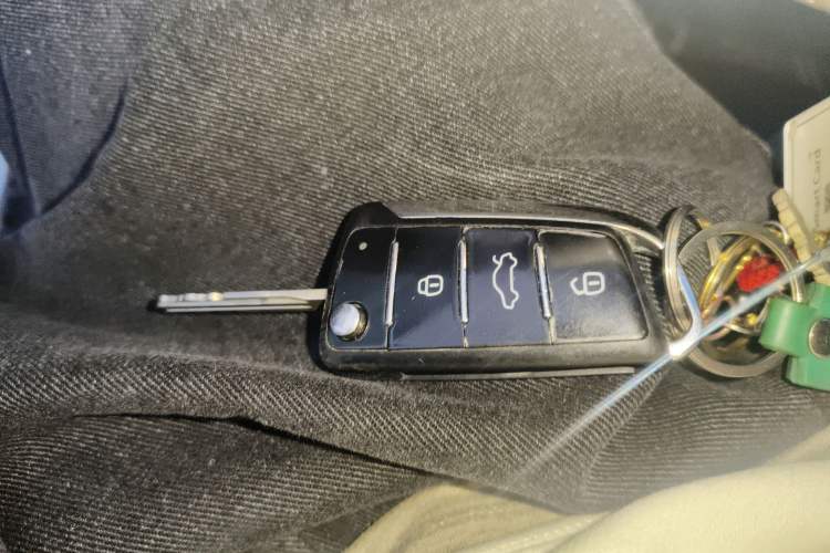 Used JAC Refine S3 2016 1.5L CVT Luxury Smart Version