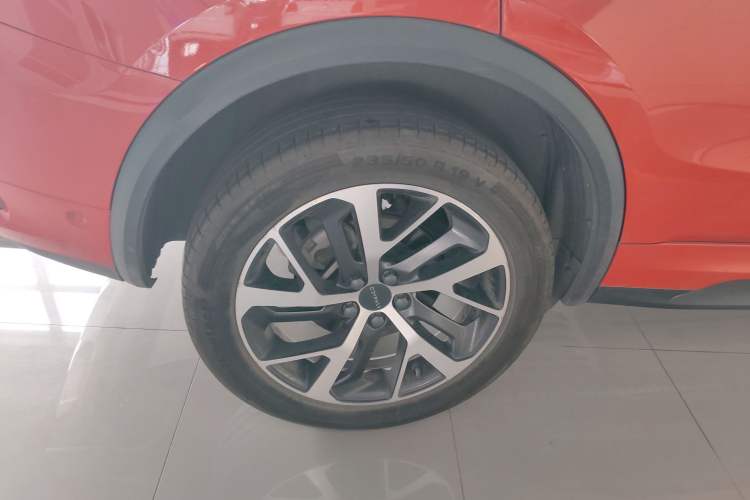 Used Lynk & Co 01 2019 2.0T Four-Wheel Drive Genie Pro Version China V Emission Standard
