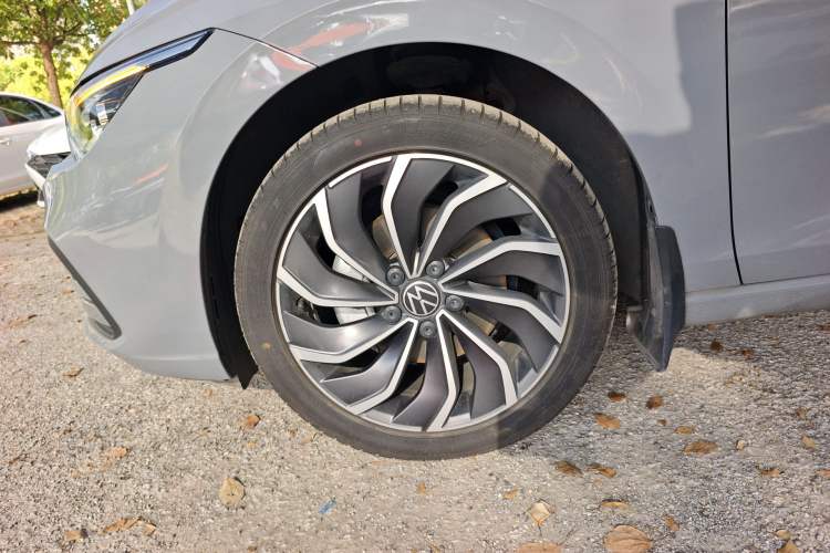 Used Volkswagen Golf 2021 280TSI DSG Pro First Edition Exterior 4