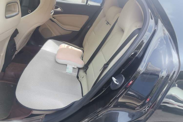 Used Mercedes-Benz GLA 2015 GLA 200 Fashion Model