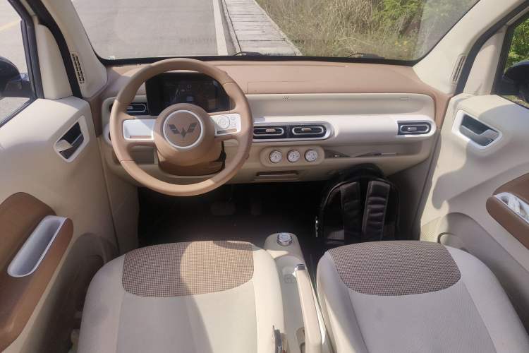 Used Wuling Hongguang MINIEV 2024 3rd Generation 215km Youth Edition