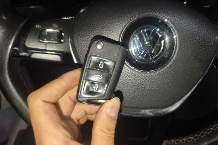 Used Volkswagen Lamando 2015 280TSI DSG Comfort Edition
