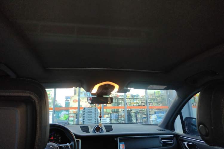 Used Porsche Macan 2018 Macan 2.0T
