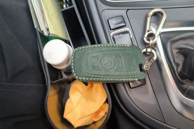 Used BMW 3 Series 2017 320i M Sport Vehicle Key